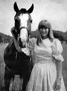 Skeeter Davis- My Heart's In the Country- photo from back cover