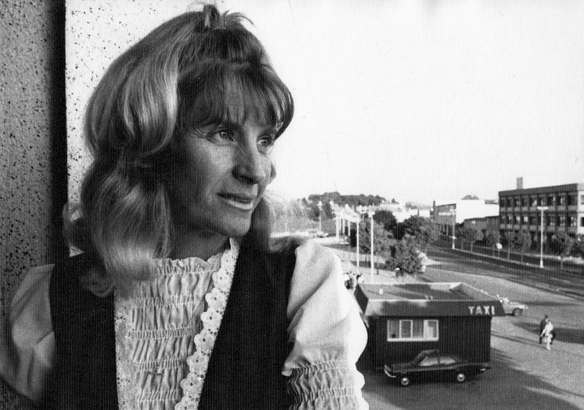 Skeeter Davis.